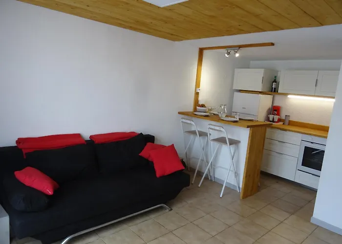 Дом отдыха Maison Pres Des Plages Пор-ла-Нувель